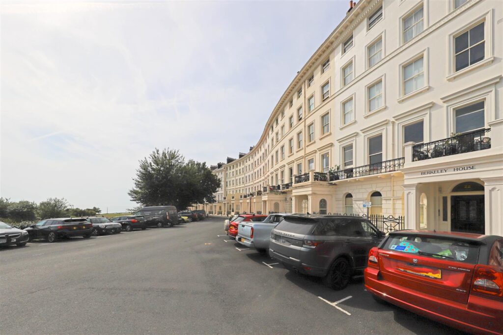 Adelaide Crescent, Hove