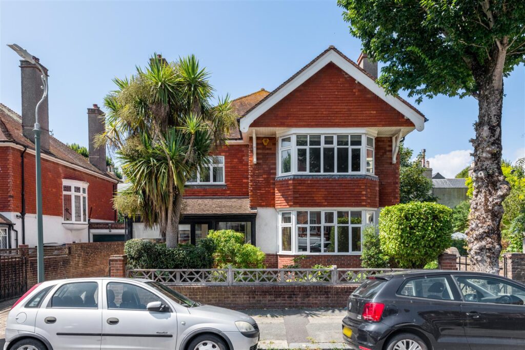 Fourth Avenue, Hove