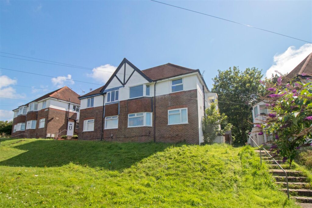Hillside Way, Brighton, BN2