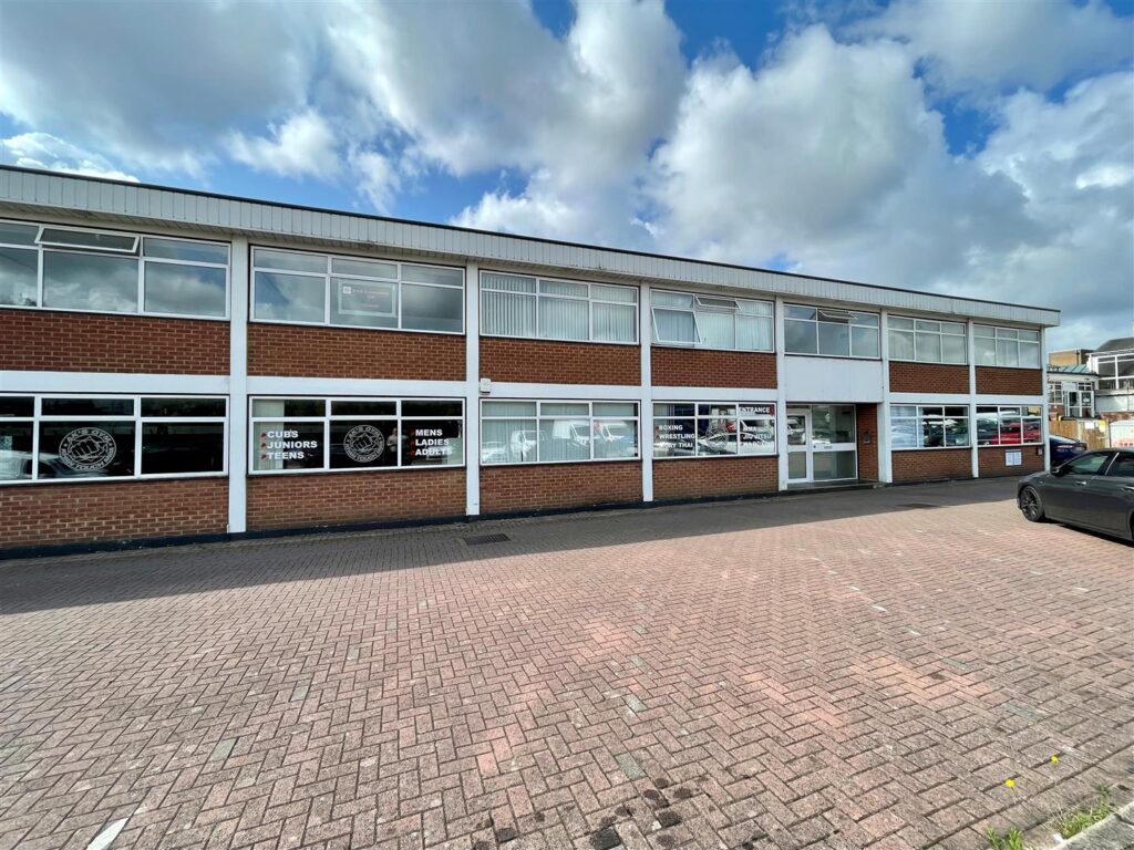 Kelvin Way, Northgate, Crawley