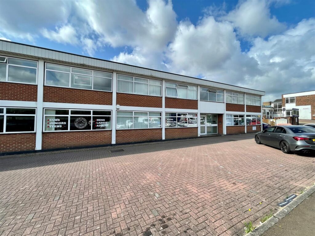 Kelvin Way, Crawley