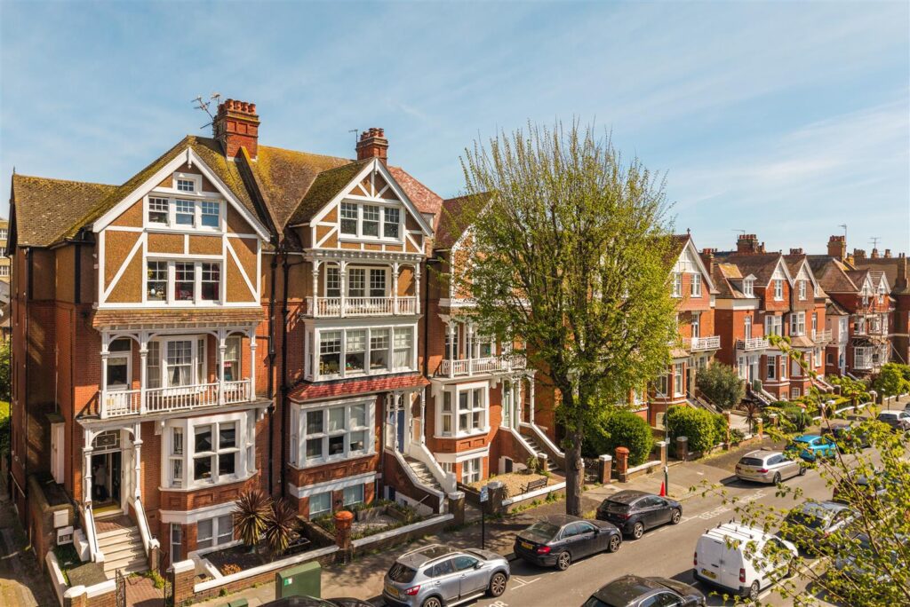 Fourth Avenue, Hove