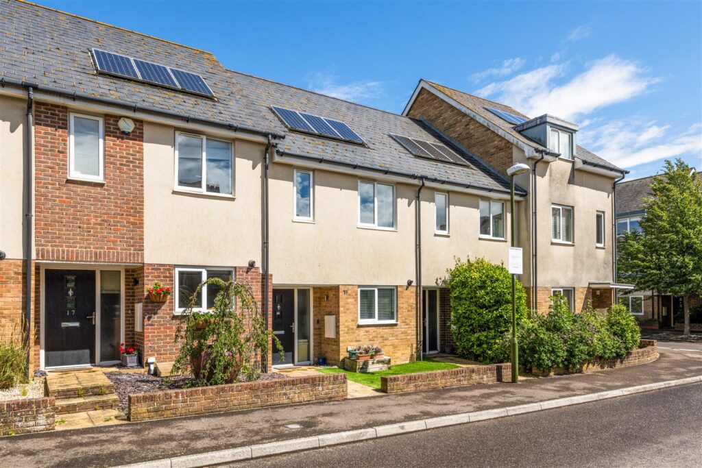 Southlands Way, Shoreham-By-Sea